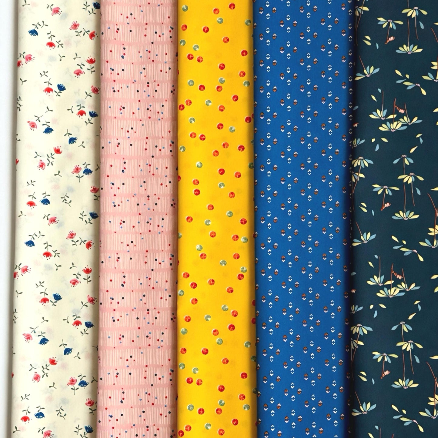 Minimo Sweet Blush Fabric Bundle β Soft Pink Cream Quilt Fabrics β 5 Piece Fat Quarter Set β Floral Cotton Bundle