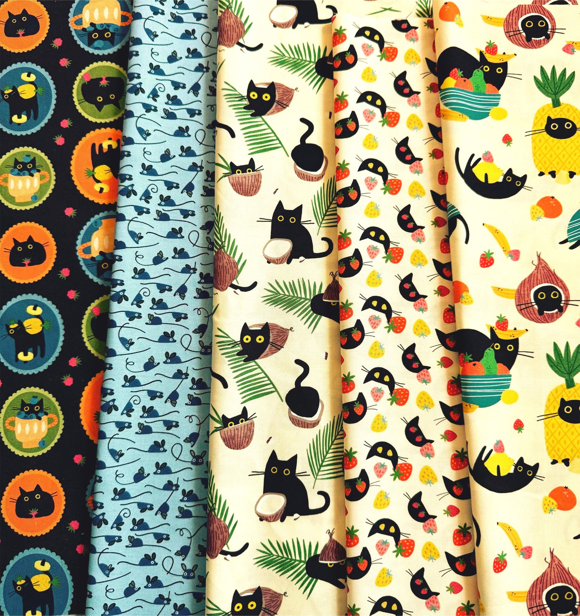 Black Cat Picnic, 5-pc FQ Bundle