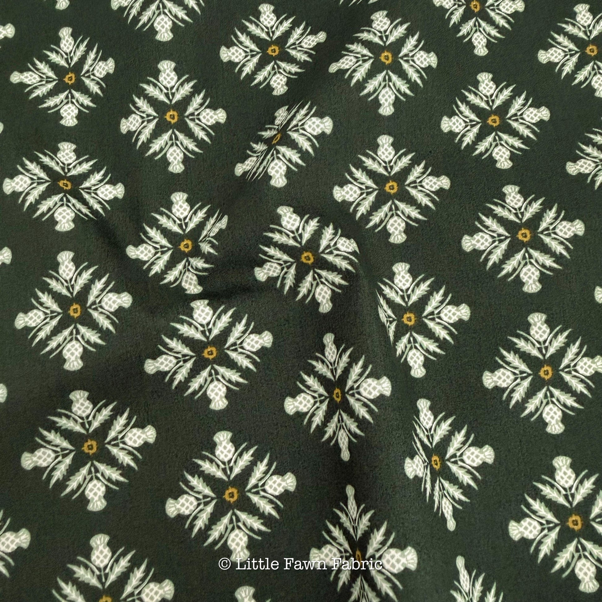 Green Fabric Bundle, Fat Quarter Bundle, Woodland Fabric Set , 6-Piece Evergreen Quilt Fabric, Cottagecore Fabric Bundle