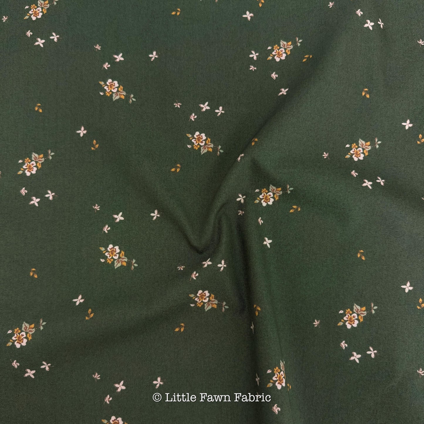 Green Fabric Bundle, Fat Quarter Bundle, Woodland Fabric Set , 6-Piece Evergreen Quilt Fabric, Cottagecore Fabric Bundle